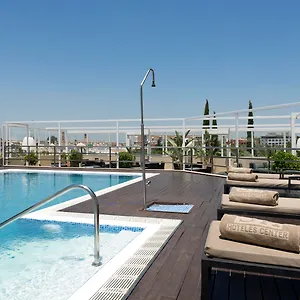 Center 4*, Sevilla İspanya